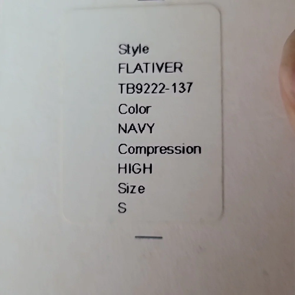 Compression swim top - Picture 3 of 3